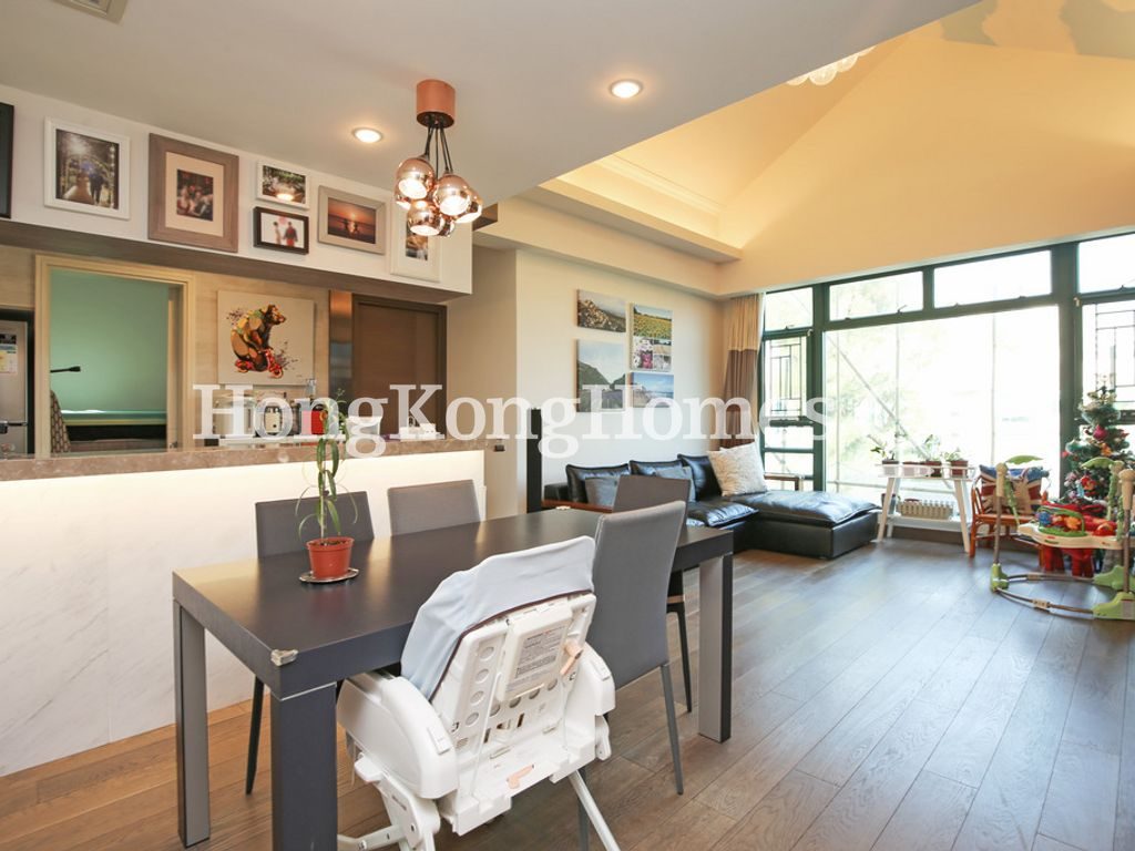 Dining Room — Stanford Villa - Block 06, Stanley