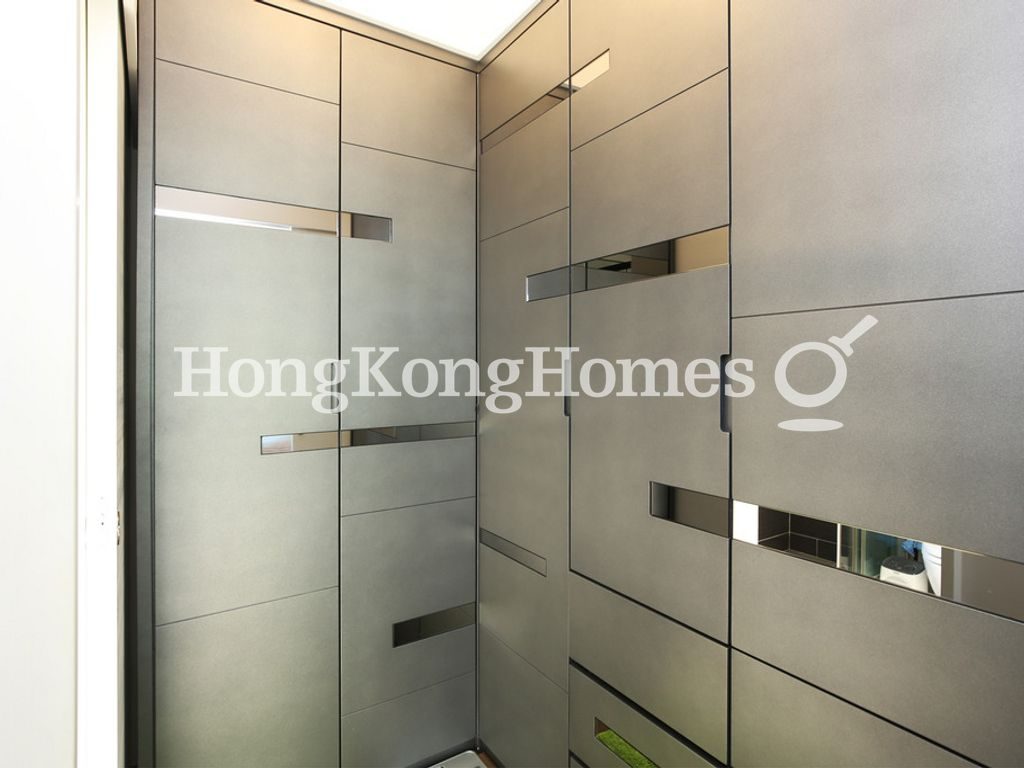 Built-in Wardrobe in Master Bedroom — Stanford Villa - Block 06, Stanley