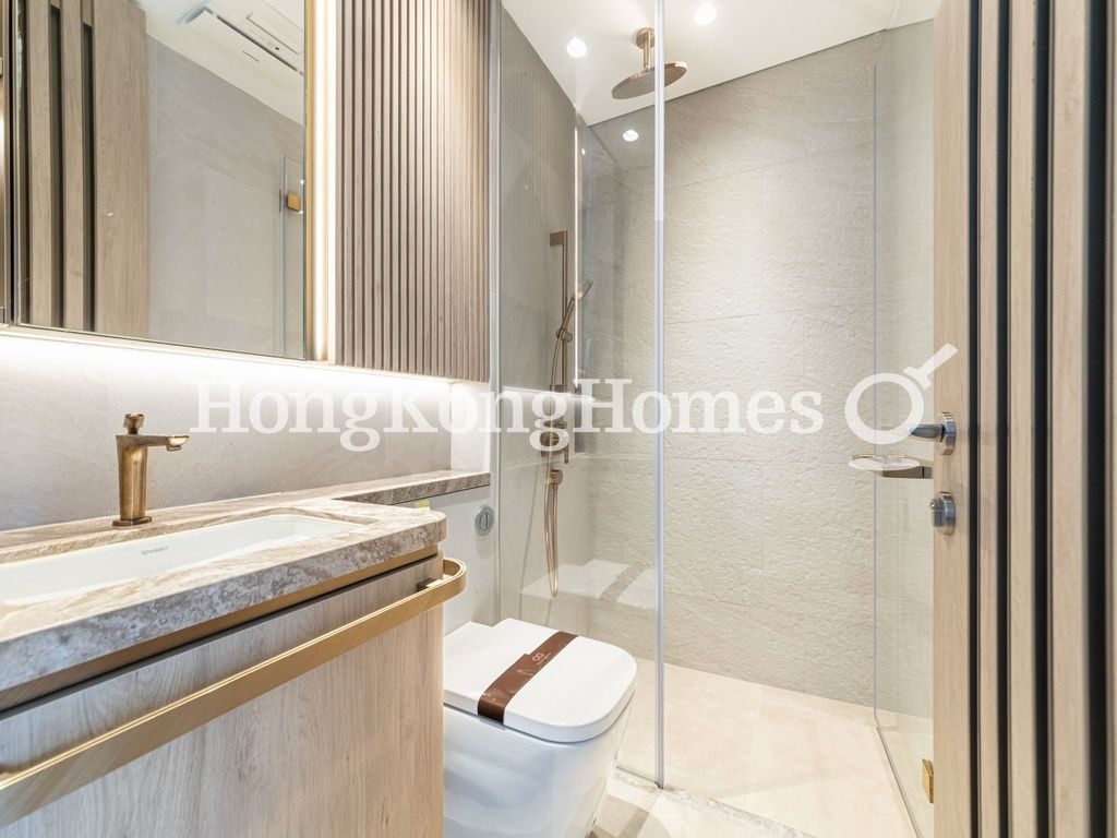 Guest Bathroom — 101 Kings Road, North Point