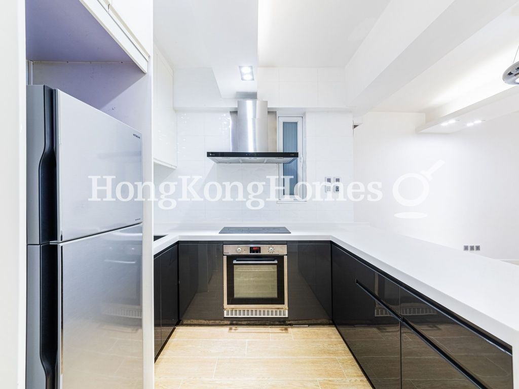 Open Kitchen — Sincere Western House, Western / Kennedy Town
