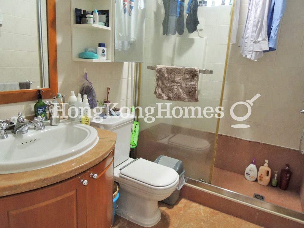 Master Bathroom — 星域軒 1座，灣仔