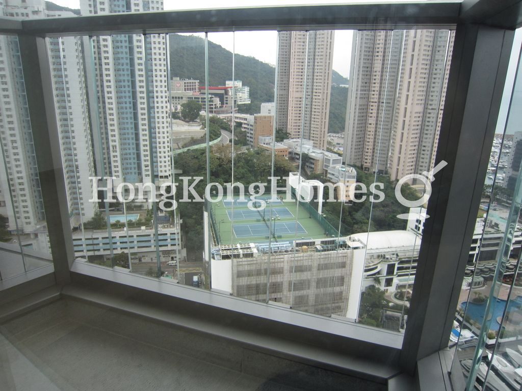 Balcony off Master Bedroom — 深灣9號 - 第9座，黃竹坑