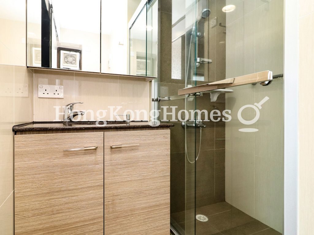 Master Bathroom — Euston Court - Block 01, Mid-levels West