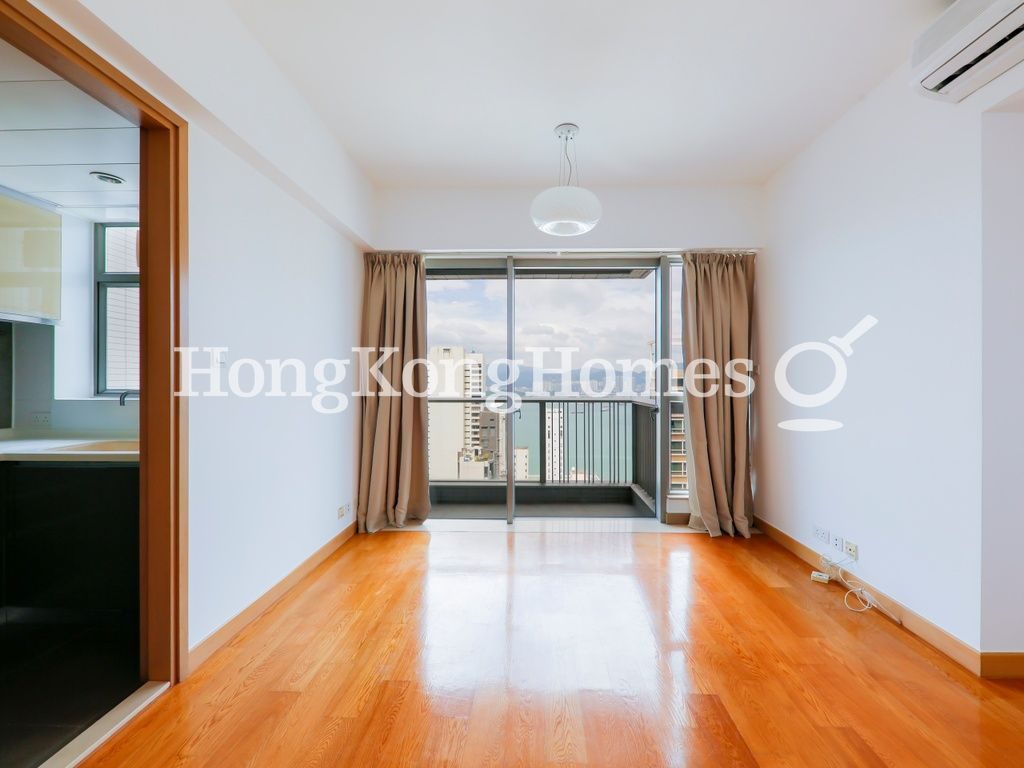 Living and Dining Room — Island Crest - Tower 1, Sai Ying Pun