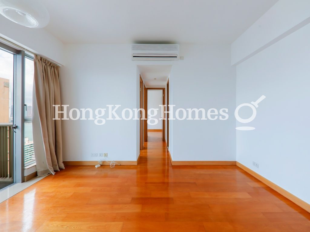 Living and Dining Room — Island Crest - Tower 1, Sai Ying Pun