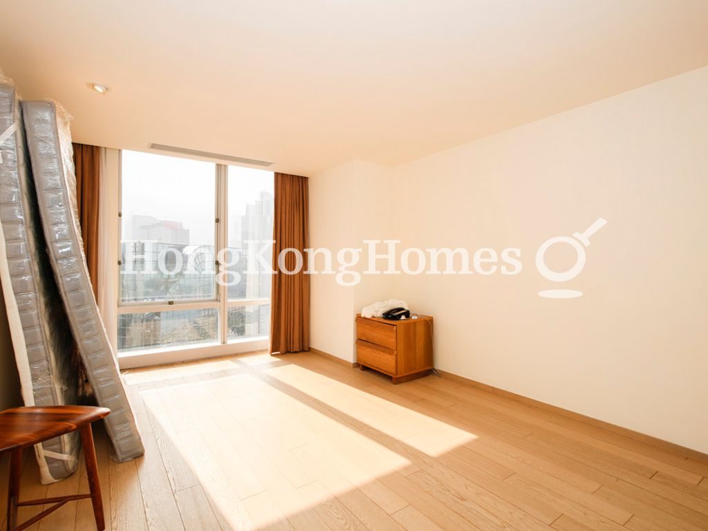 Bedroom — Convention Plaza Apartments, Wan Chai