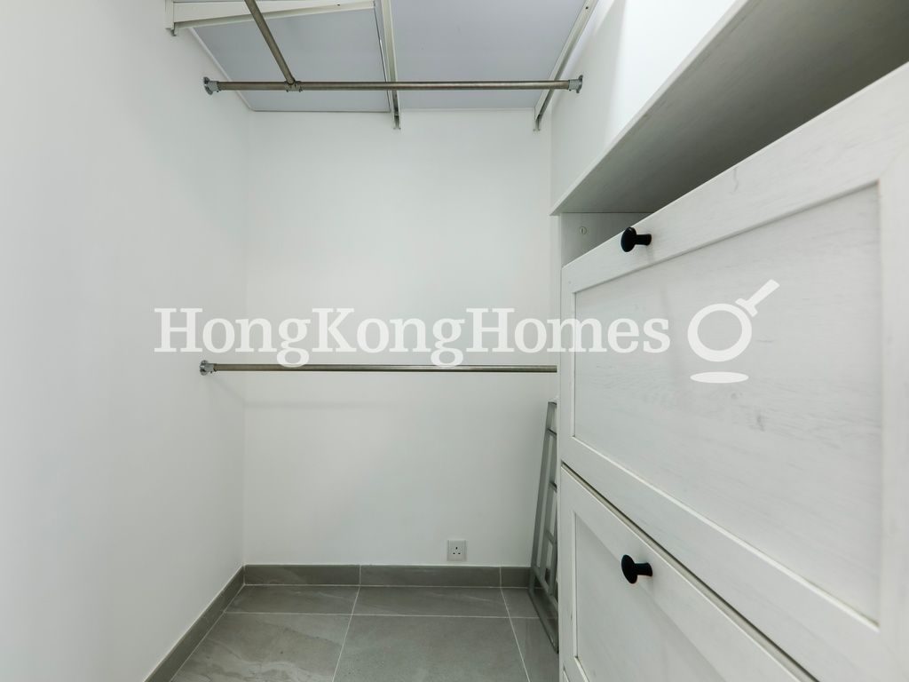 Walk-in Closet in Master Bedroom — Champion Court, Happy Valley