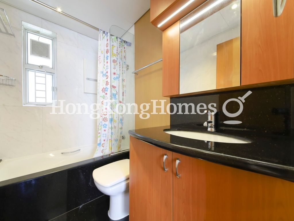Master Bathroom — Les Saisons - Tower 03, L Automne, Shau Kei Wan