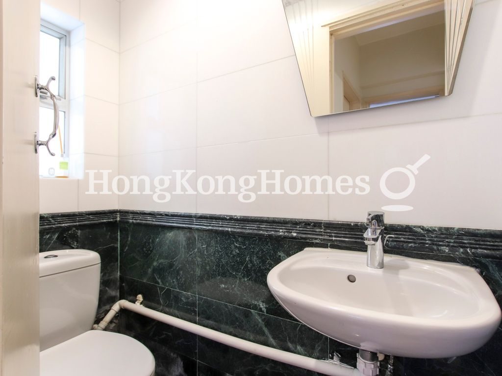 Guest Bathroom — Bowen Road, 6B - 6E, Mid-levels Central