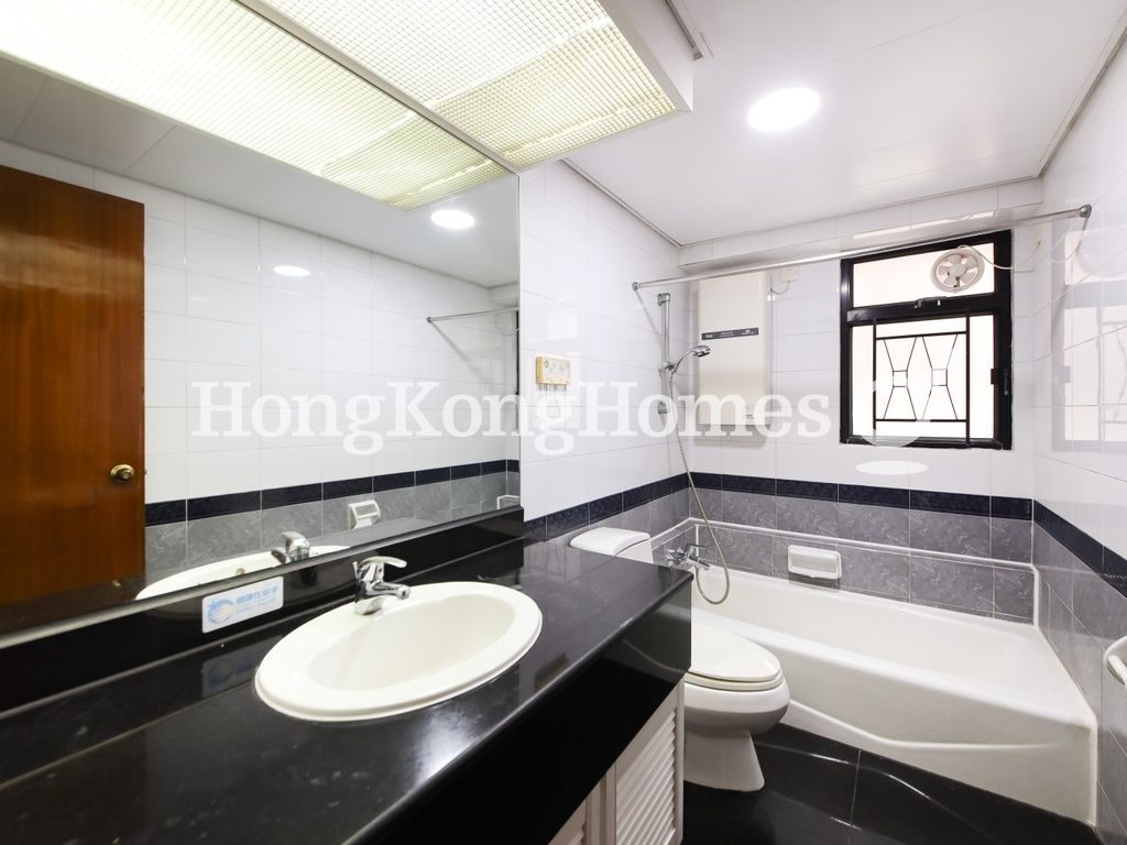 Guest Bathroom — The Grand Panorama III, Mid-levels West