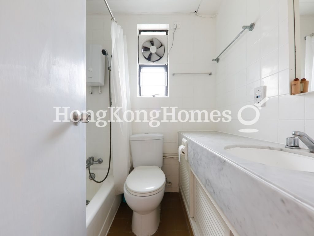Guest Bathroom — Yukon Heights, Tai Hang