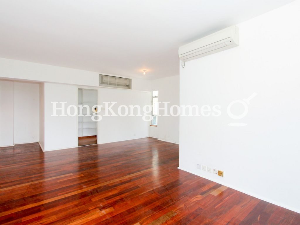 Living and Dining Room — Repulse Bay Road, 23, Repulse Bay