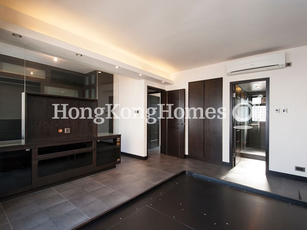 Master Bedroom — The Grand Panorama III, Mid-levels West