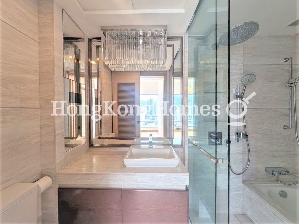 Guest Bathroom — Larvotto - Block 9, Ap Lei Chau