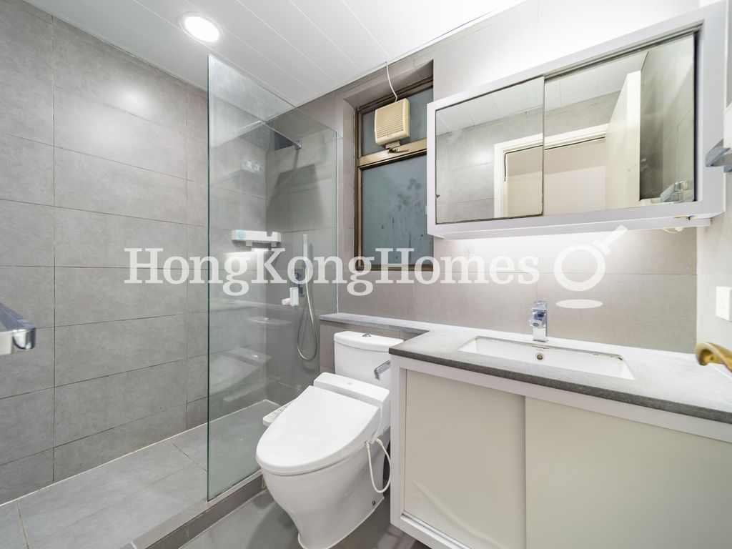 Master Bathroom — The Belcher's - Block 2, Pokfulam