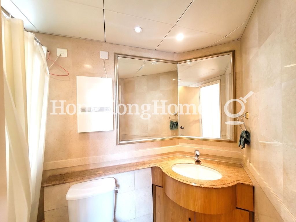 Master Bathroom — 維港灣 - 05座，大角咀