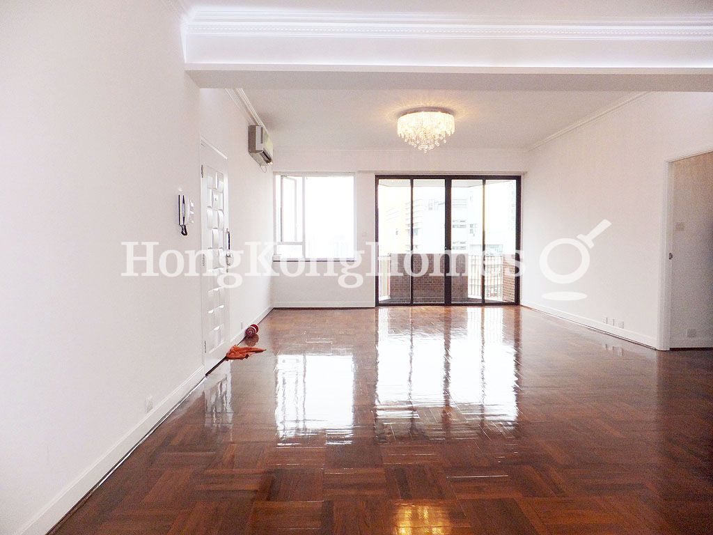 Living and Dining Room — Fulham Garden Blk E-F, Pokfulam