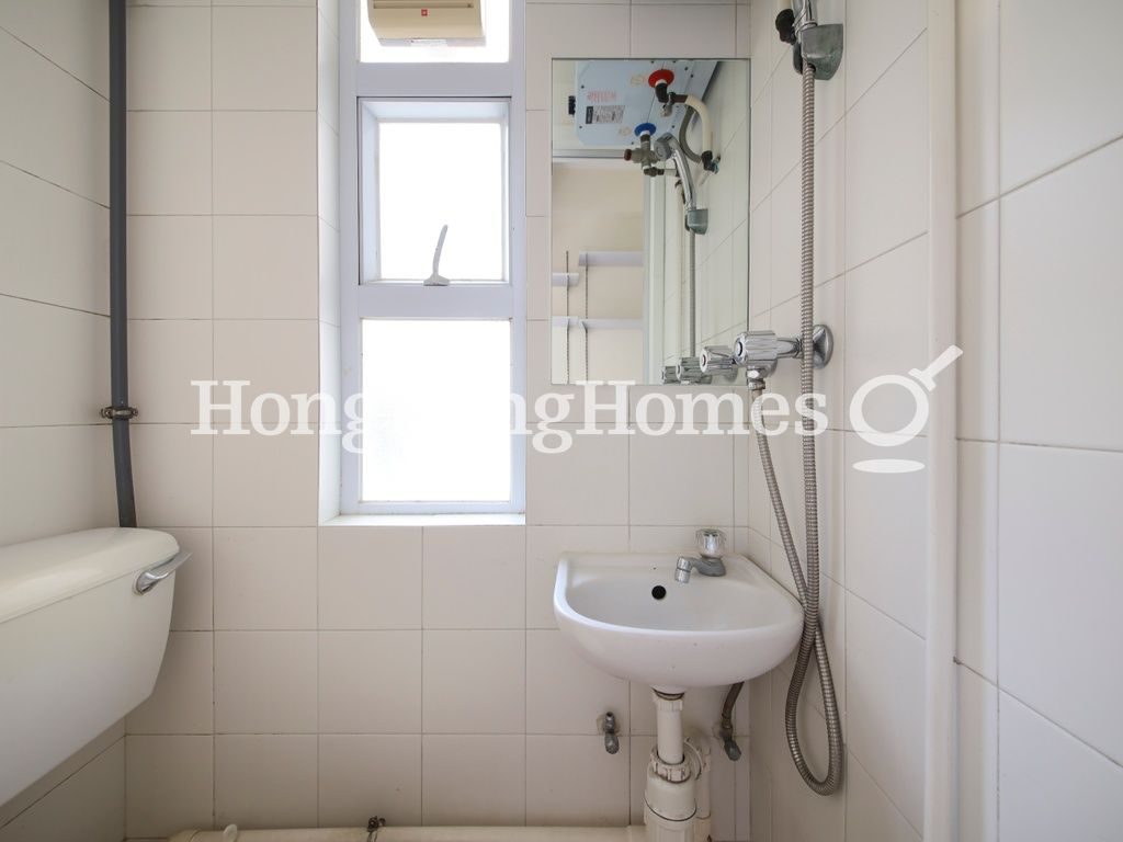 Maid's Washroom — Greenland Court, Mid-levels Central
