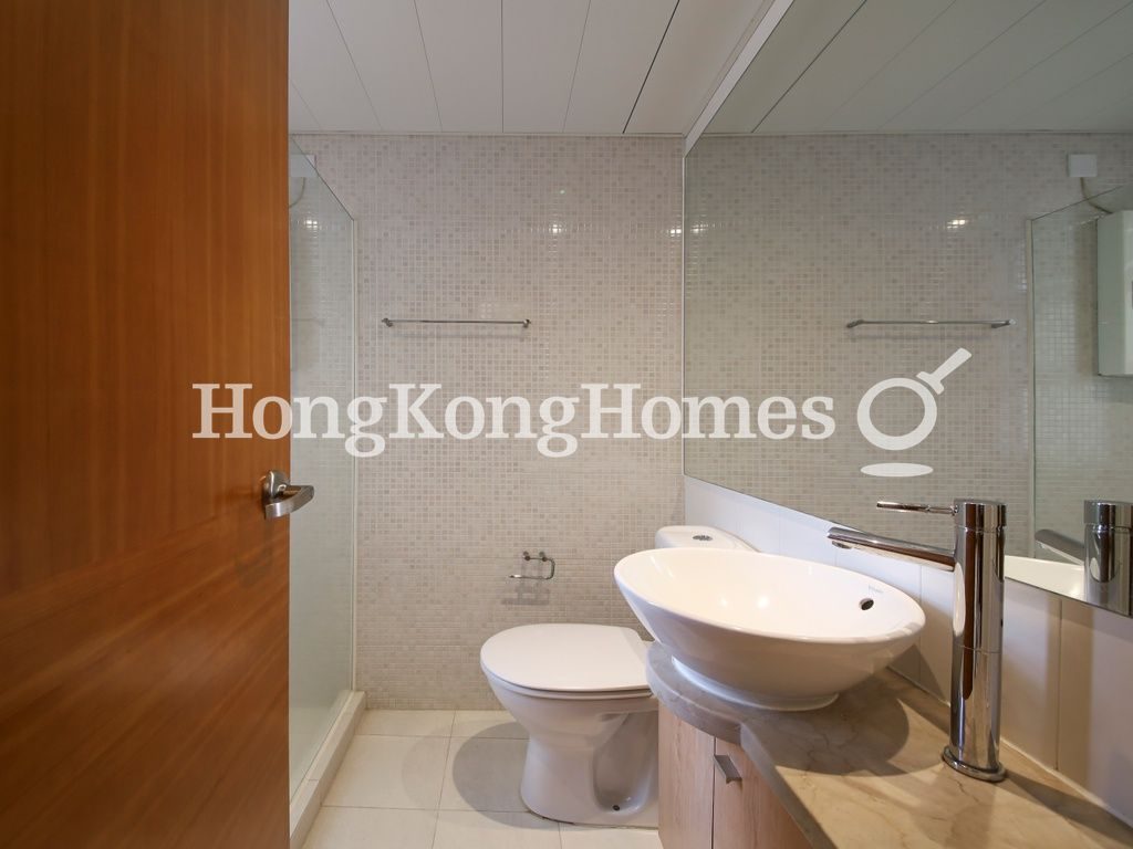 Master Bathroom — Greenland Court, Mid-levels Central