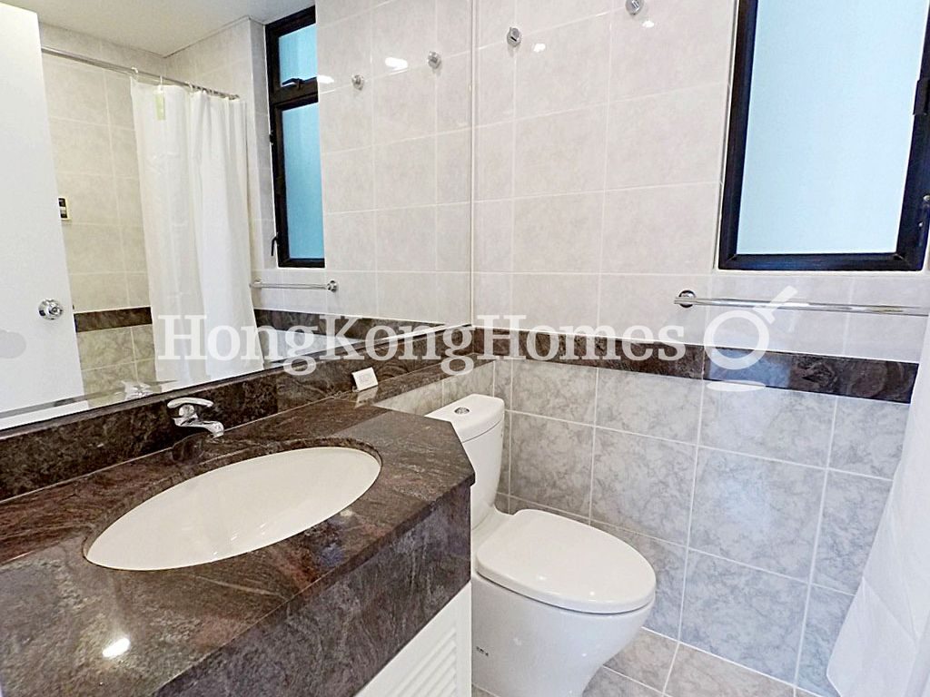 Master Bathroom — Kennedy Road, 150, Mid-levels East