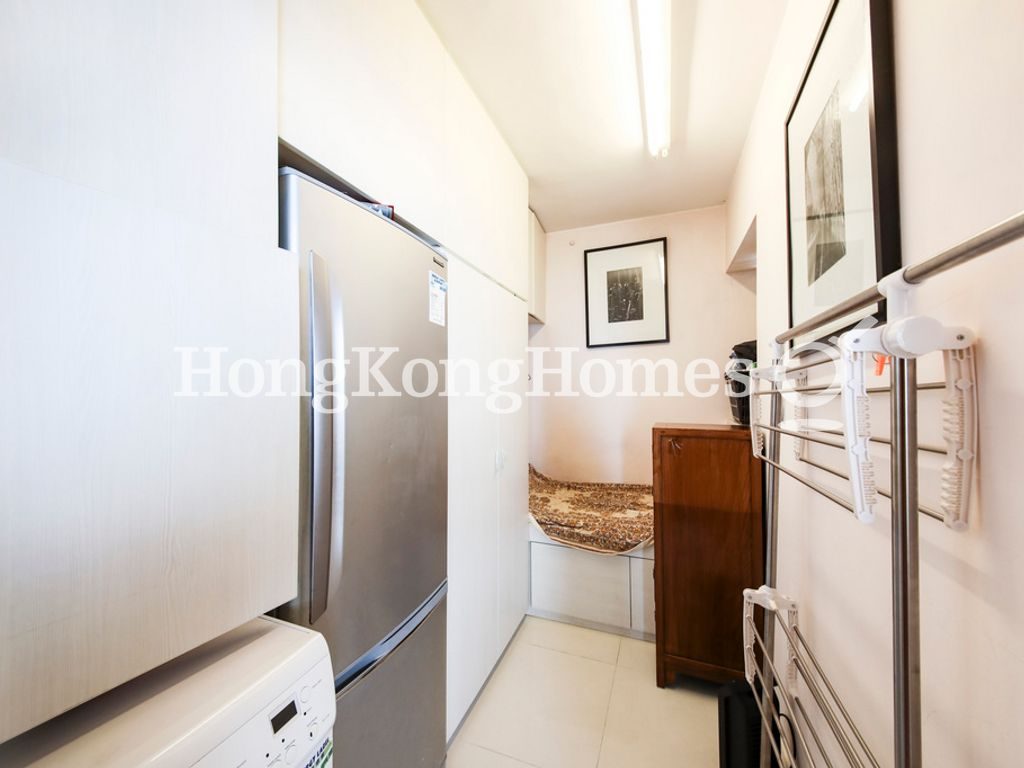 Maid's Room — South Horizons - Phase 02, Tower 09, Yee Ngar Court, Ap Lei Chau