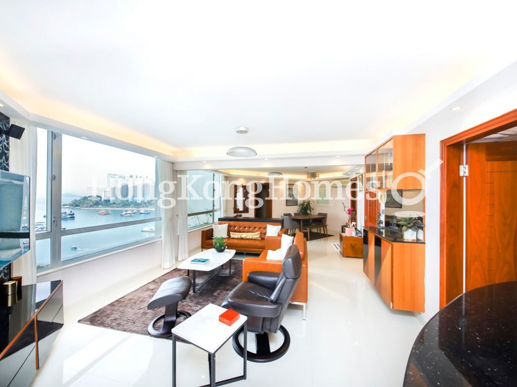Living and Dining Room — South Horizons - Phase 02, Tower 09, Yee Ngar Court, Ap Lei Chau