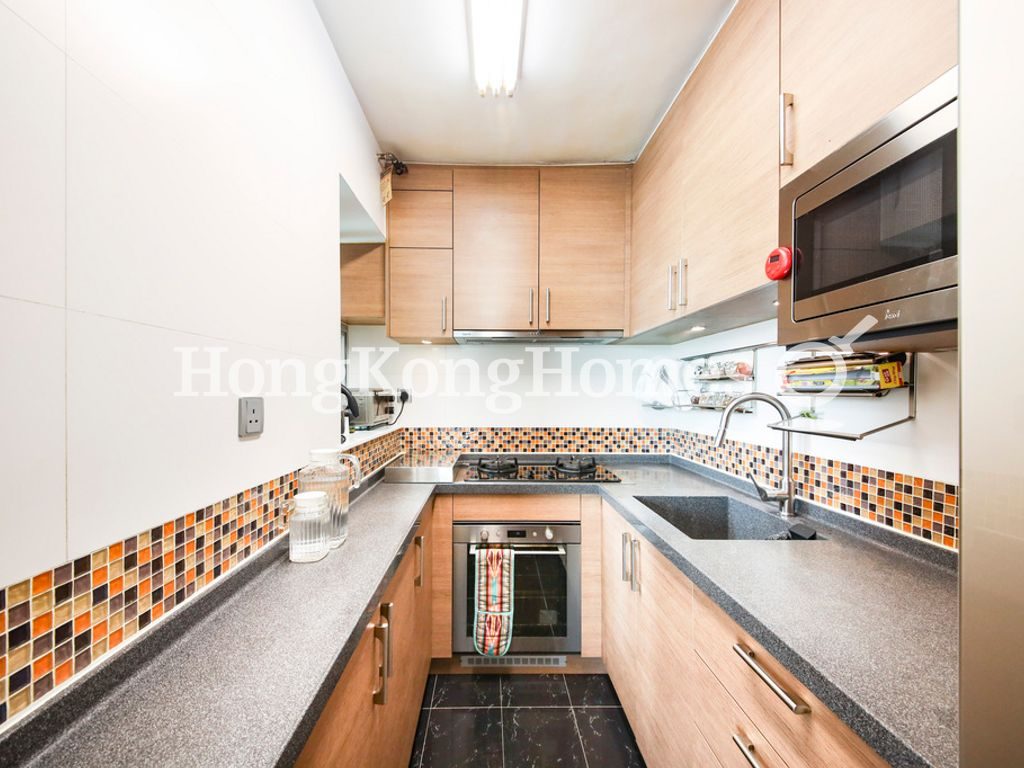 Kitchen — South Horizons - Phase 02, Tower 09, Yee Ngar Court, Ap Lei Chau