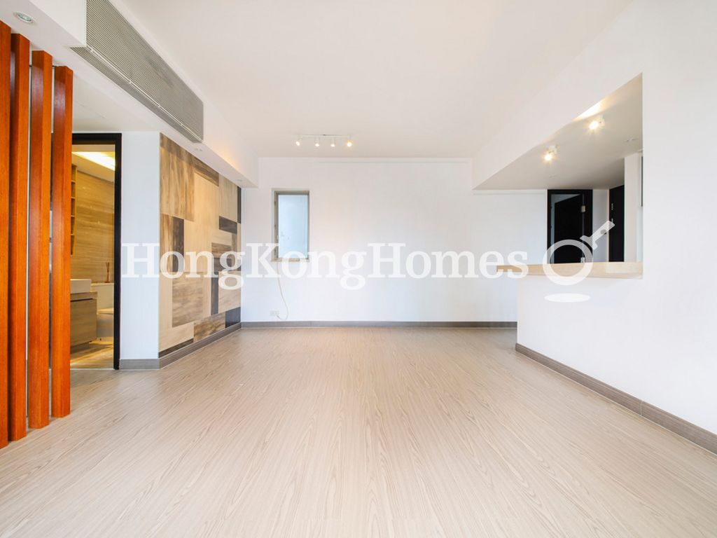 Living and Dining Room — Island Crest - Tower 1, Sai Ying Pun