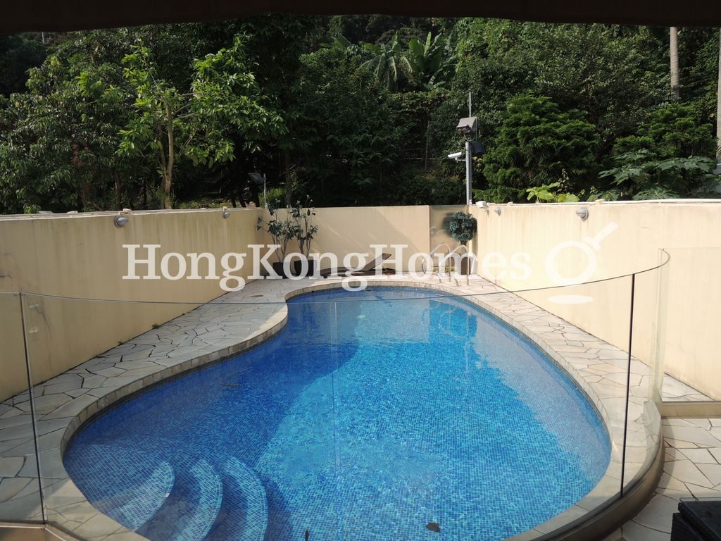 Private Pool off Dining Room — Marina Cove - Stage 04, Sai Kung