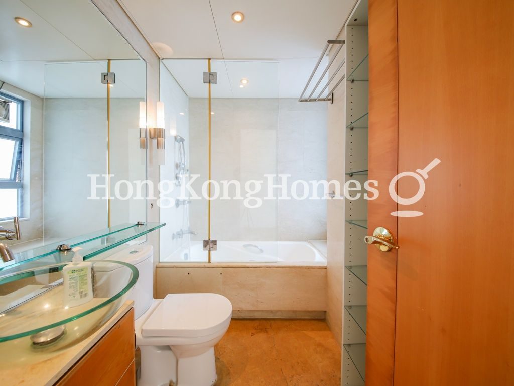 Master Bathroom — 貝沙灣 01期，薄扶林