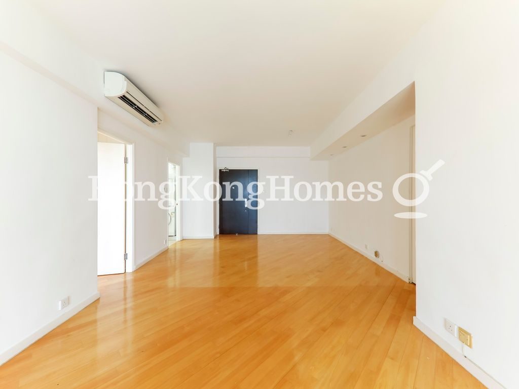 Living and Dining Room — Splendour Villa, Repulse Bay