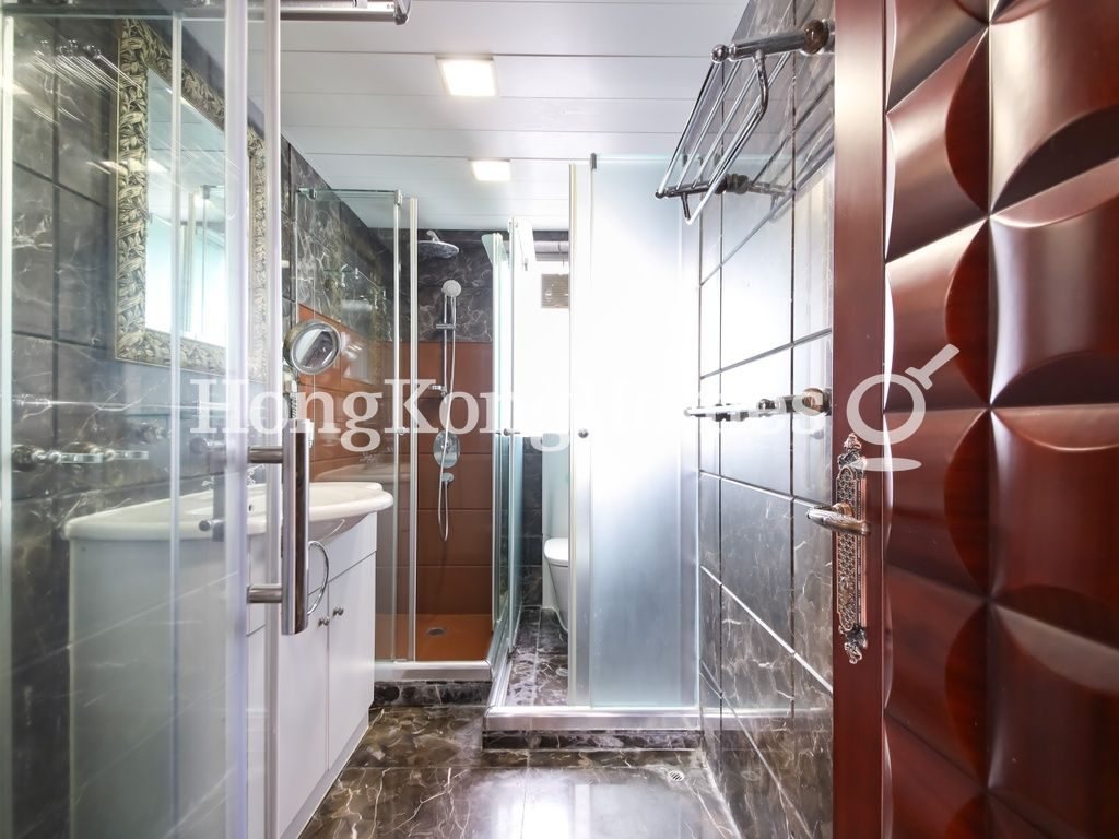 Guest Bathroom — The Redhill Peninsula - Block 05, Tai Tam