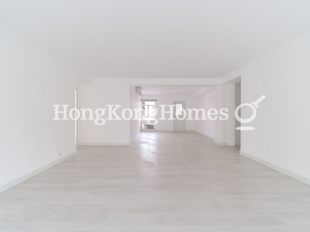 Living and Dining Room — Unicorn Garden - Block K-L, Shouson Hill