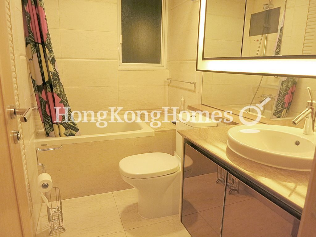 Master Bathroom — 君匯港 - 第01座，大角咀