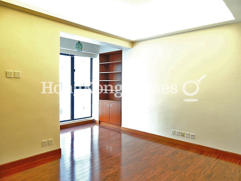 Second Ensuite Bedroom — Suncrest Tower, Mid-levels East