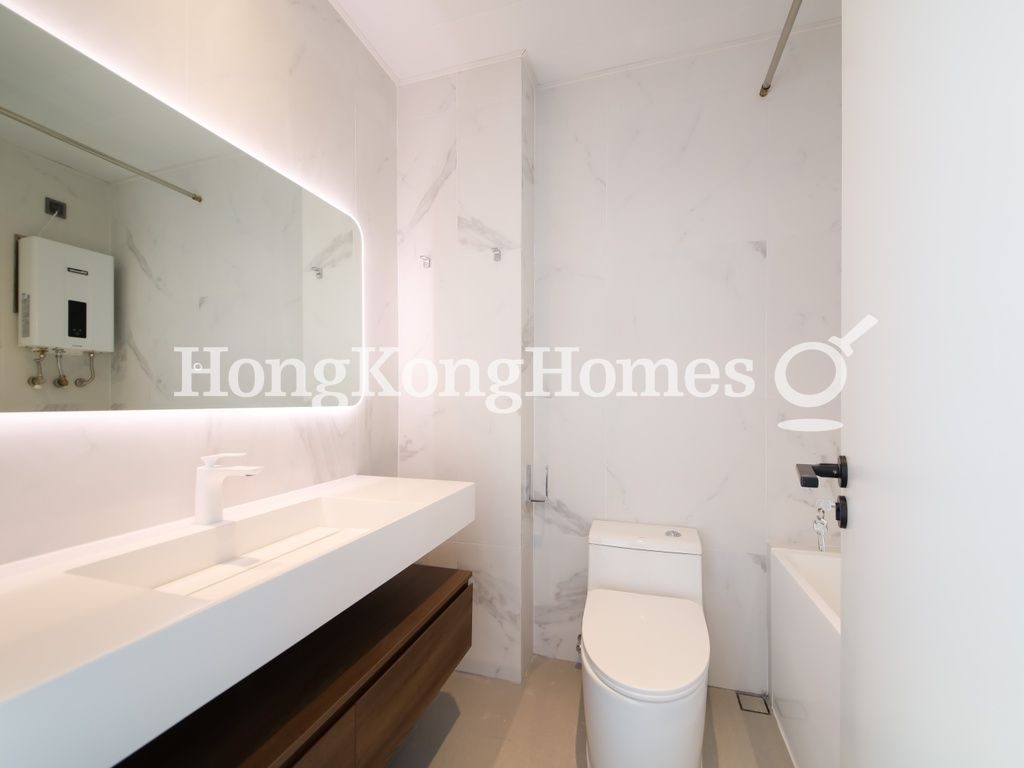 Master Bathroom — Woodland Villa, Shouson Hill