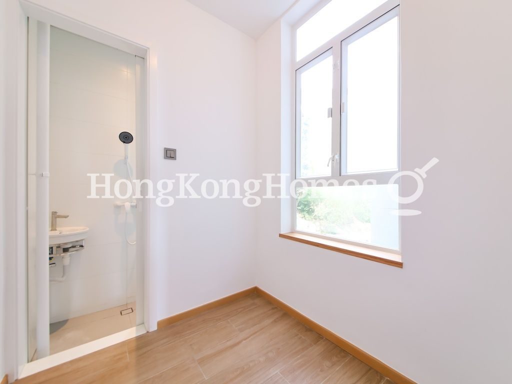 Maid's Room and Washroom — Woodland Villa, Shouson Hill