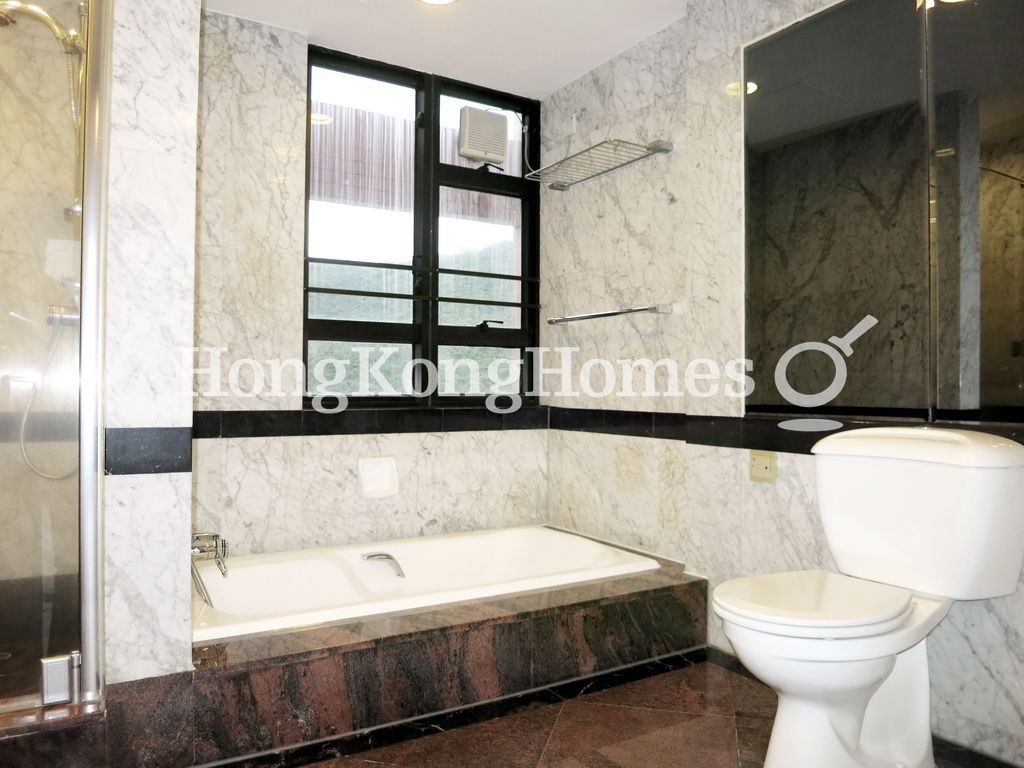 Master Bathroom — Pacific View - Block 02, Tai Tam