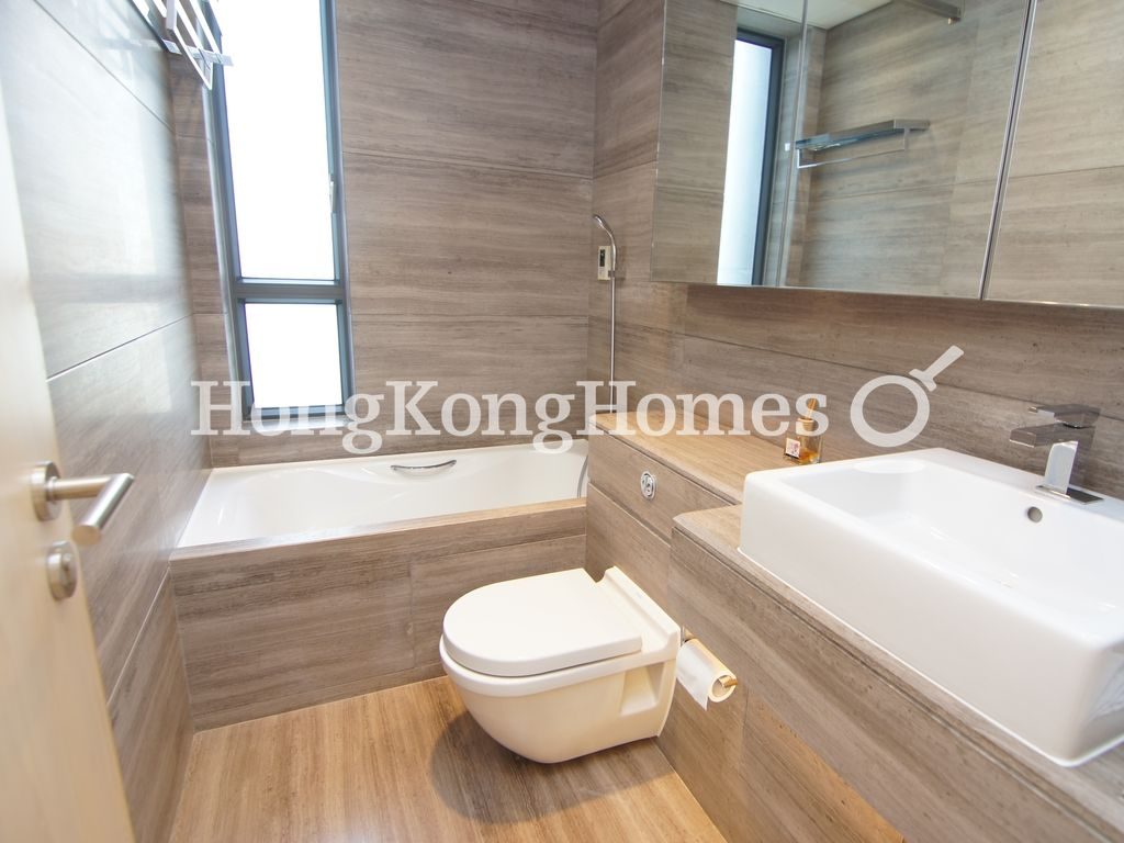 Guest Bathroom — Broadwood Twelve, Happy Valley