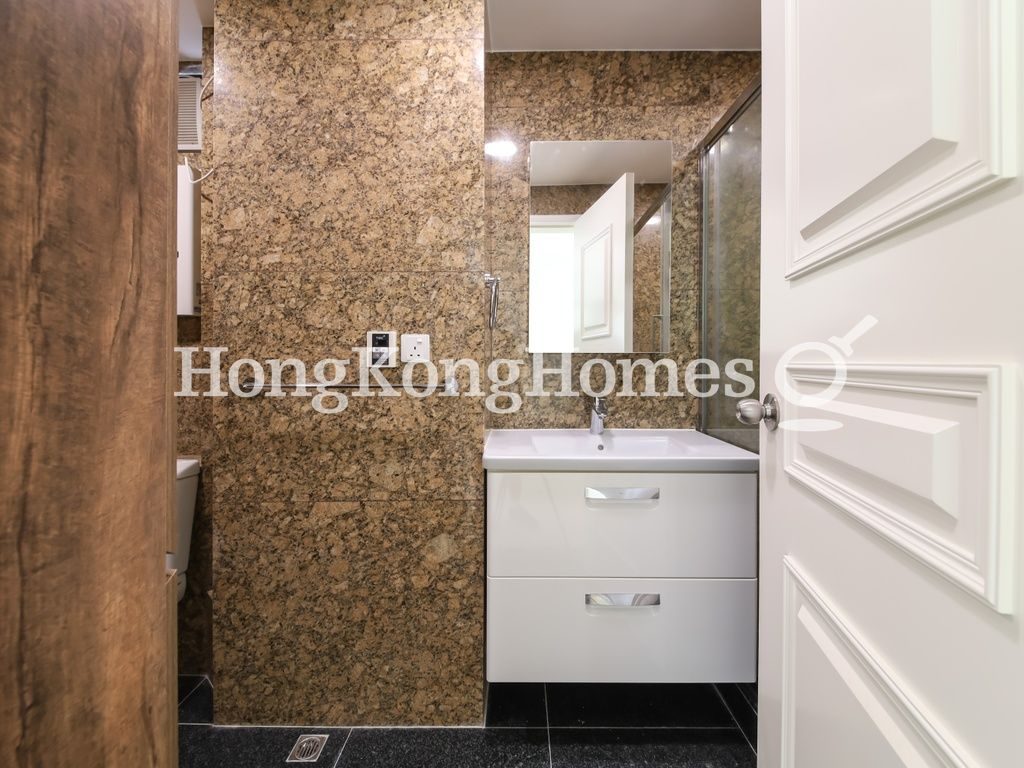 Master Bathroom — 寶雲道 5G - 5H，中半山