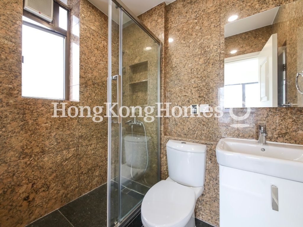 Second Ensuite Bathroom — 寶雲道 5G - 5H，中半山