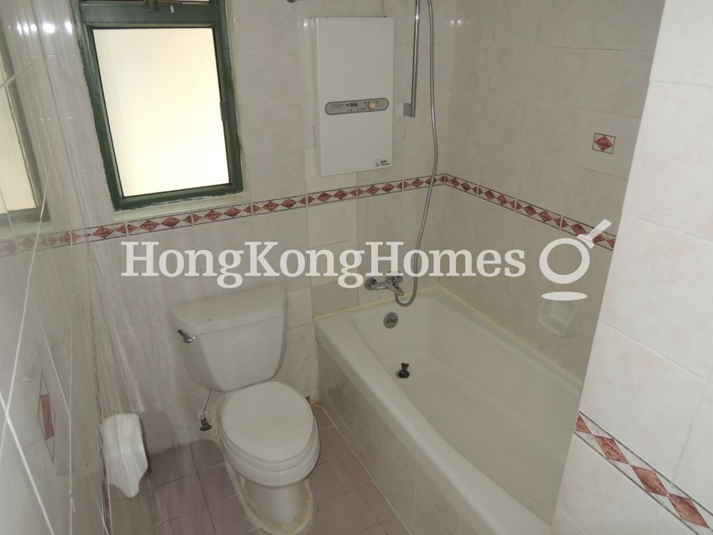 Master Bathroom — Monmouth Villa, Mid-levels East