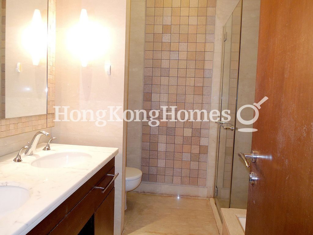 Master Bathroom — The Giverny, Sai Kung