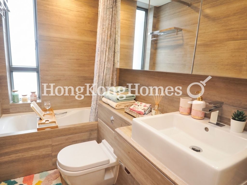 Guest Bathroom — Broadwood Twelve, Happy Valley