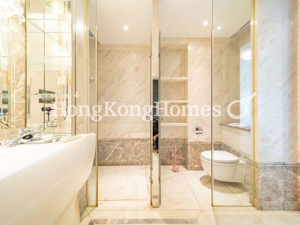 Master Bathroom — 逸瓏 - 第2座，九龍塘