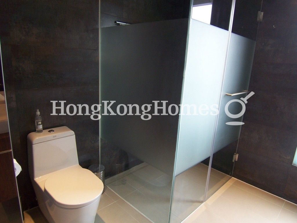 Master Bathroom — The Redhill Peninsula - Block 04, Tai Tam