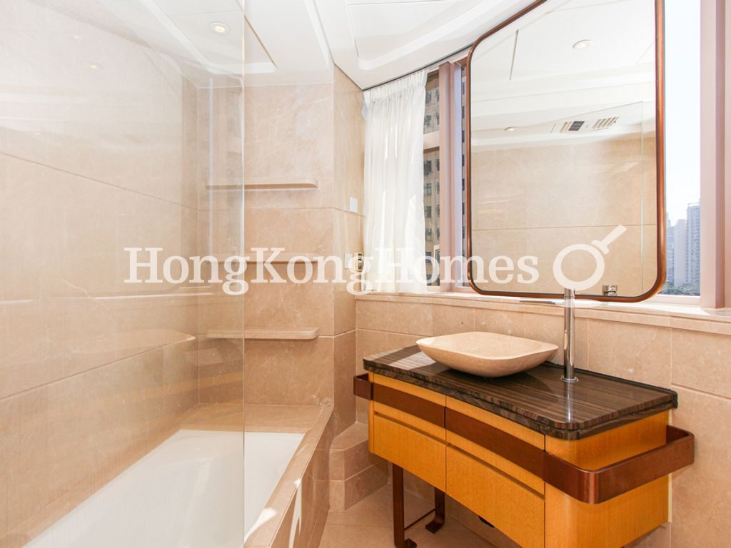 Master Bathroom — 加多近山，西環堅尼地城