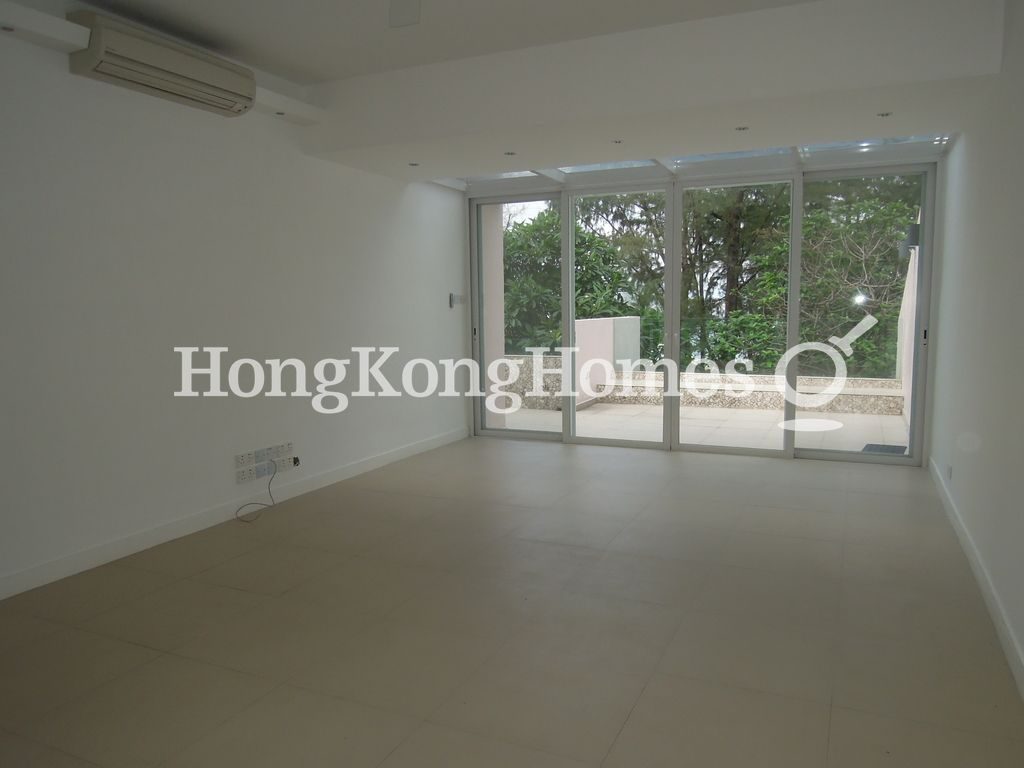 Living Room — Phase 1 - Beach Village - Seahorse Lane - Block 07, Discovery Bay