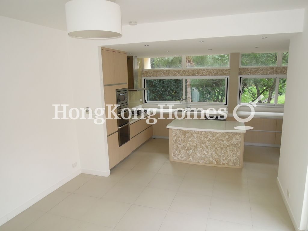 Dining Room — Phase 1 - Beach Village - Seahorse Lane - Block 07, Discovery Bay