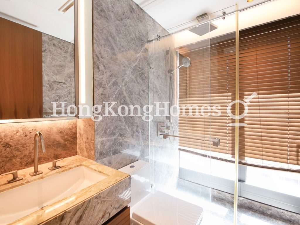 Guest Bathroom — University Heights - Tower 3, Mid-levels West